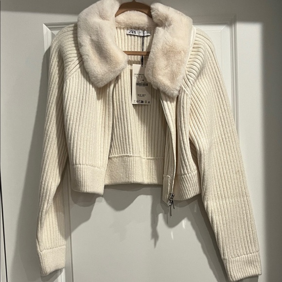 Zara Jackets & Blazers - NWT Zara Women's Cropped Fur Lined Jacket